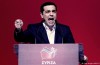 Tsipras festeggia e invita al Combattimento