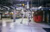 Onlinesupermarkt going to test to do with robots, which jobs to take over in warehouse