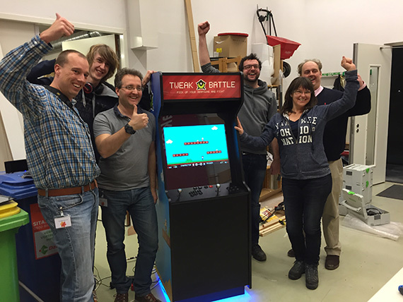 “Tweakers bouwen in 48 uur arcadekast met Tweak Battle”
