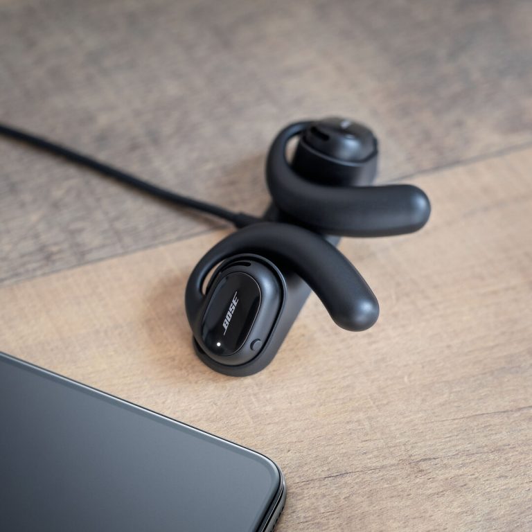 Bose Sport Open Earbuds: Sport-Kopfhörer mit OpenAudio lassen das Ohr frei