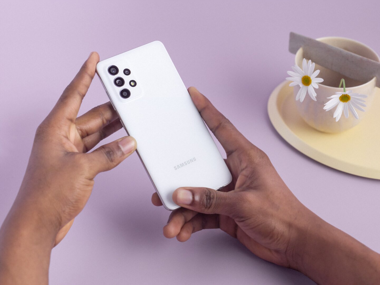 Samsung Galaxy A52 und A72: Mittelklasse-Smartphones mit IP67 ab 350 Euro