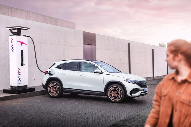 Mercedes EQA: gi? 20 mila ordini per la nuova elettrica