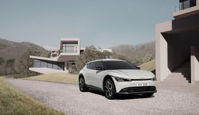 Kia apre gli ordini della nuova EV6: dotazioni e prezzi in Italia