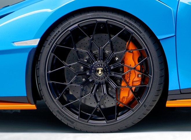 Bridgestone, per il cambio stagionale degli pneumatici sino a 120 euro di sconto