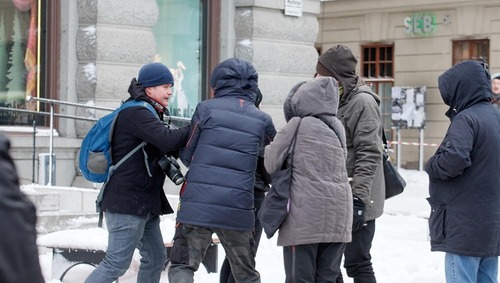 Här dyker stirrmannen upp i Coop-reklamen
