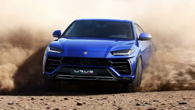 Lamborghini Urus, the restyling takes to the track at the Nurburgring