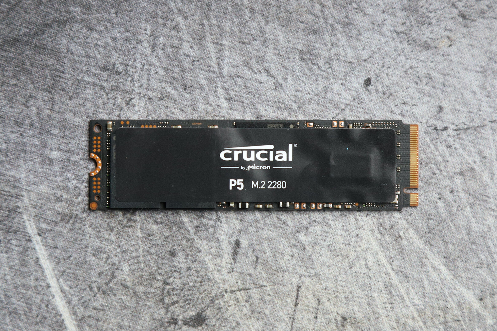 Crucial P5 in the test: Still no MX500 for the M.2 slot with NVMe